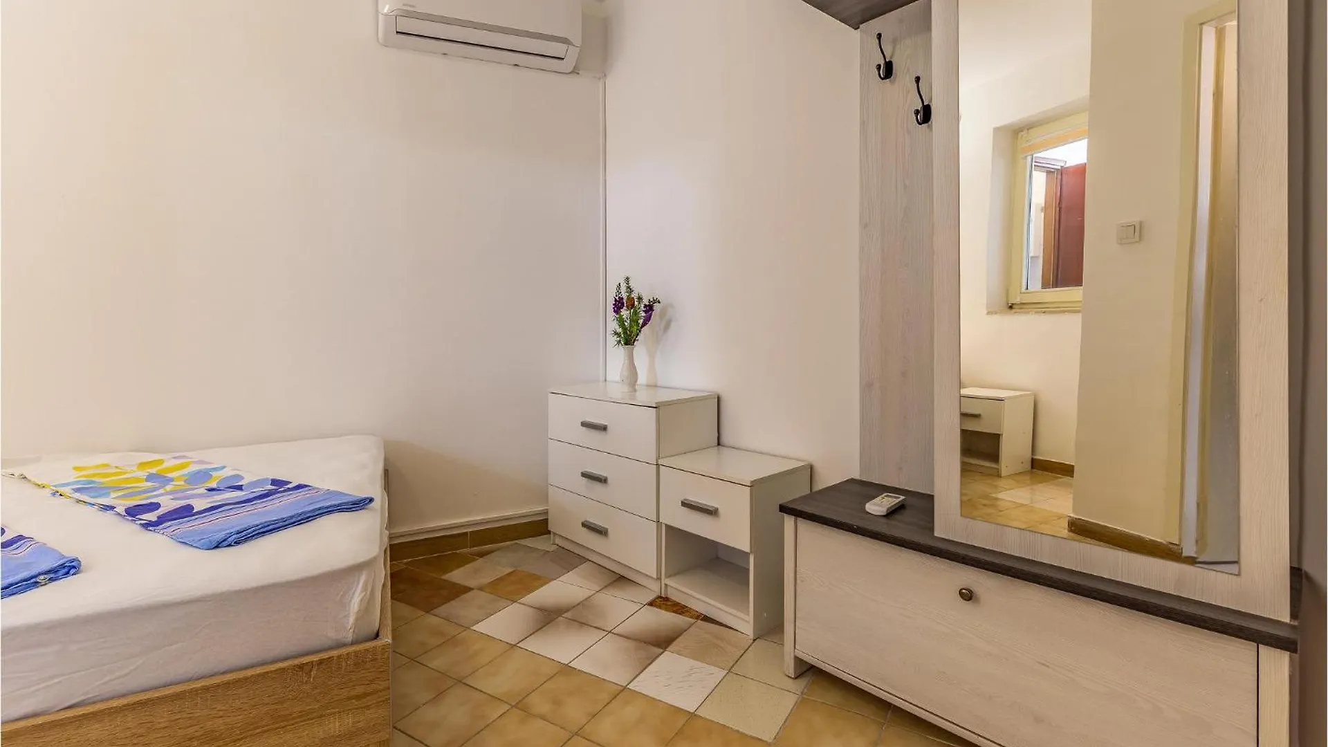 Holiday Home Premantura 02